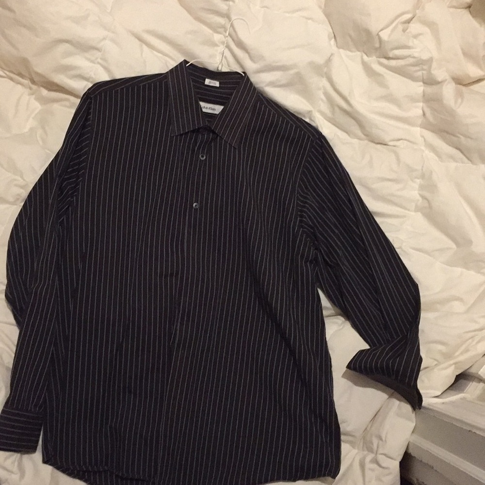 Men’s Calvin Klein shirt